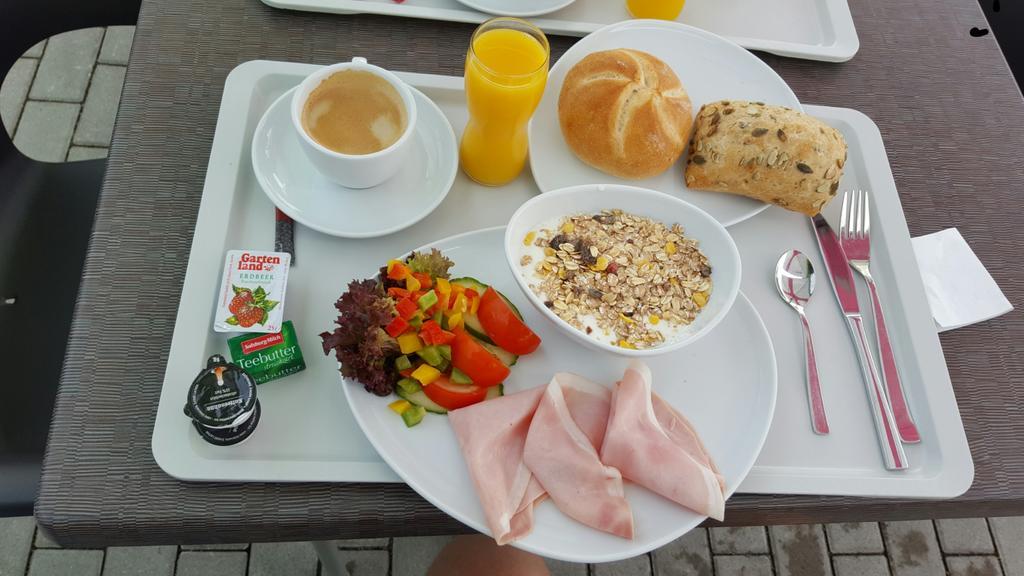 Kansakar Hotel Kaiserslautern Kültér fotó