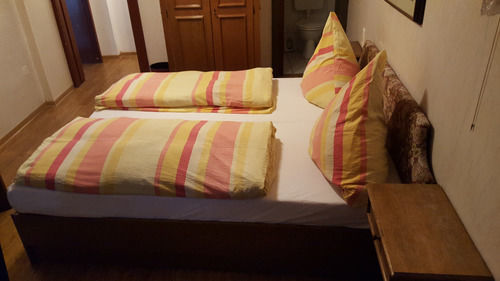 Kansakar Hotel Kaiserslautern Kültér fotó