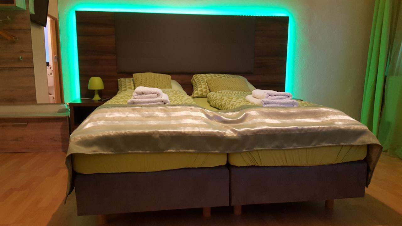 Kansakar Hotel Kaiserslautern Kültér fotó