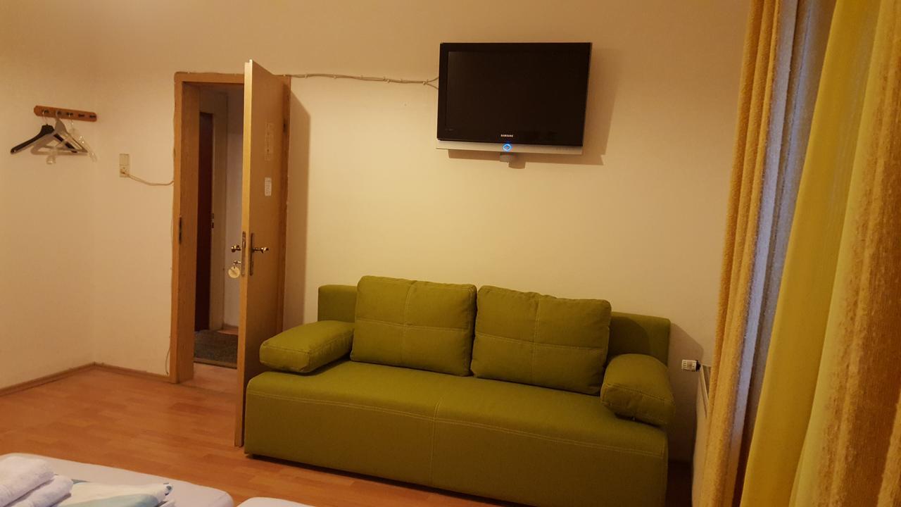 Kansakar Hotel Kaiserslautern Kültér fotó