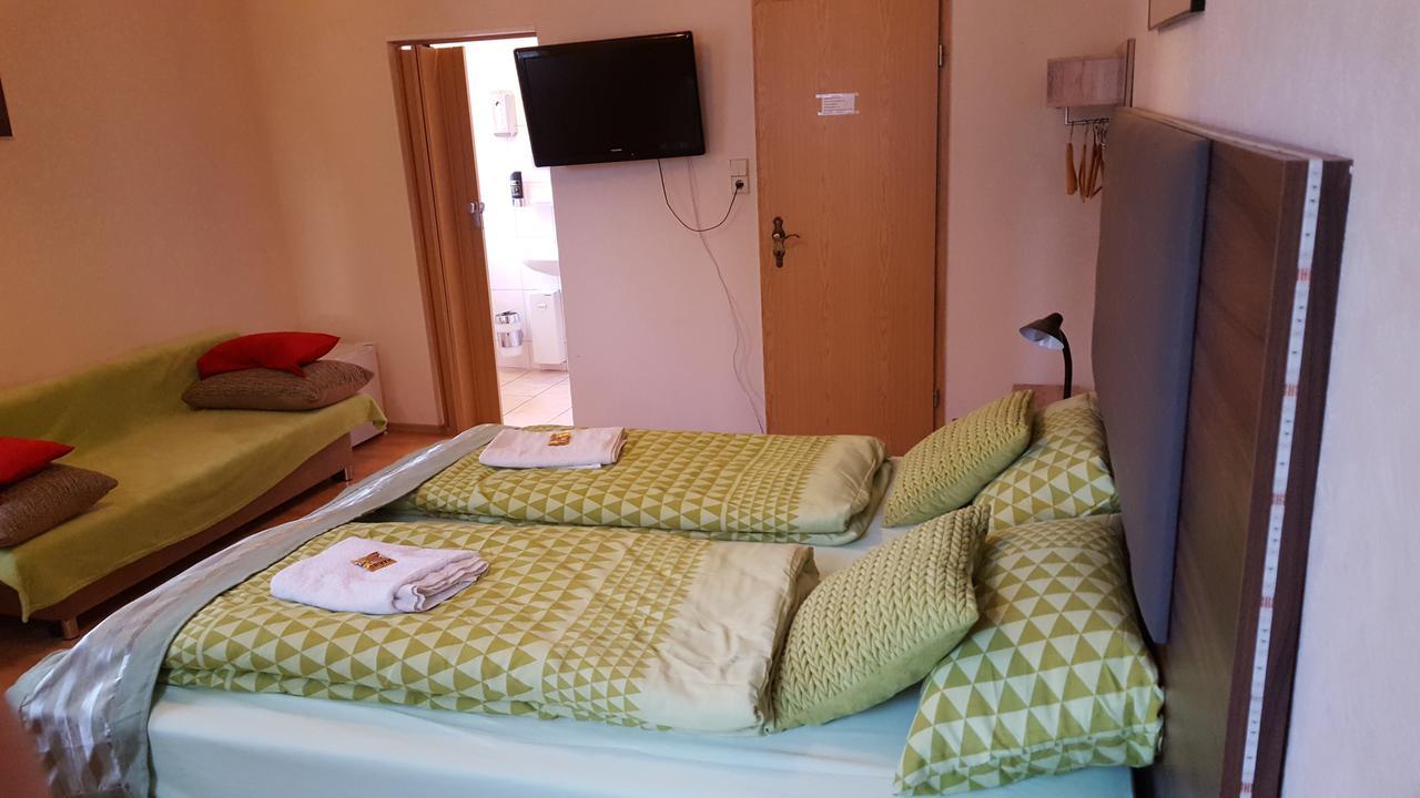 Kansakar Hotel Kaiserslautern Kültér fotó
