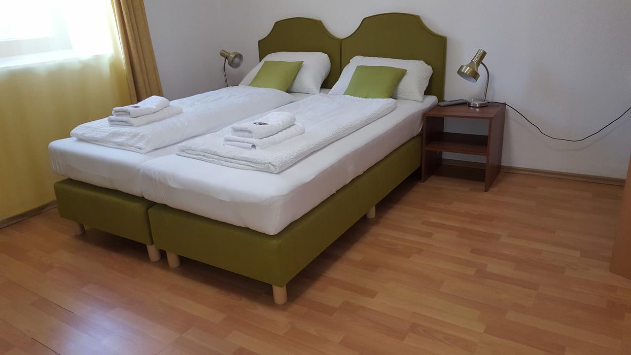 Kansakar Hotel Kaiserslautern Kültér fotó