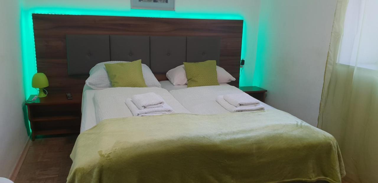 Kansakar Hotel Kaiserslautern Kültér fotó
