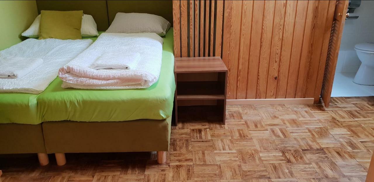 Kansakar Hotel Kaiserslautern Kültér fotó
